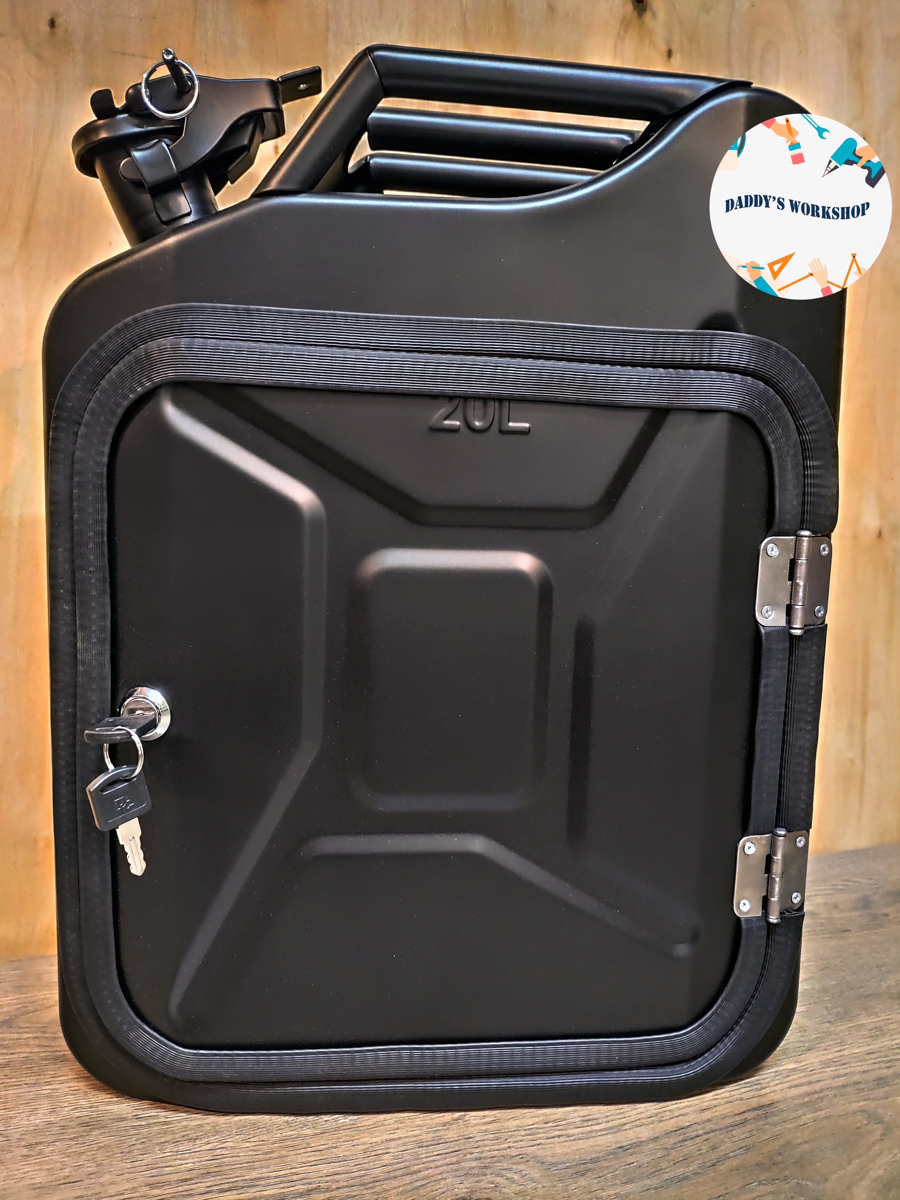 Elegant 20L Leather-Lined Mini Bar